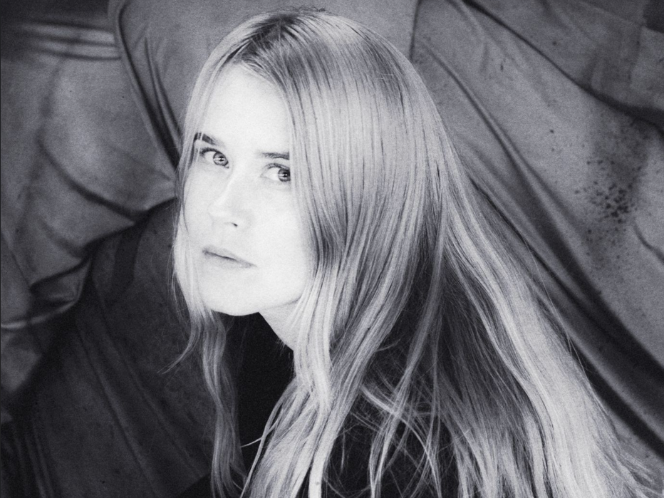 Anna von Hausswolff - HOCHVERLEGT AUS DEM GEBUDE 9